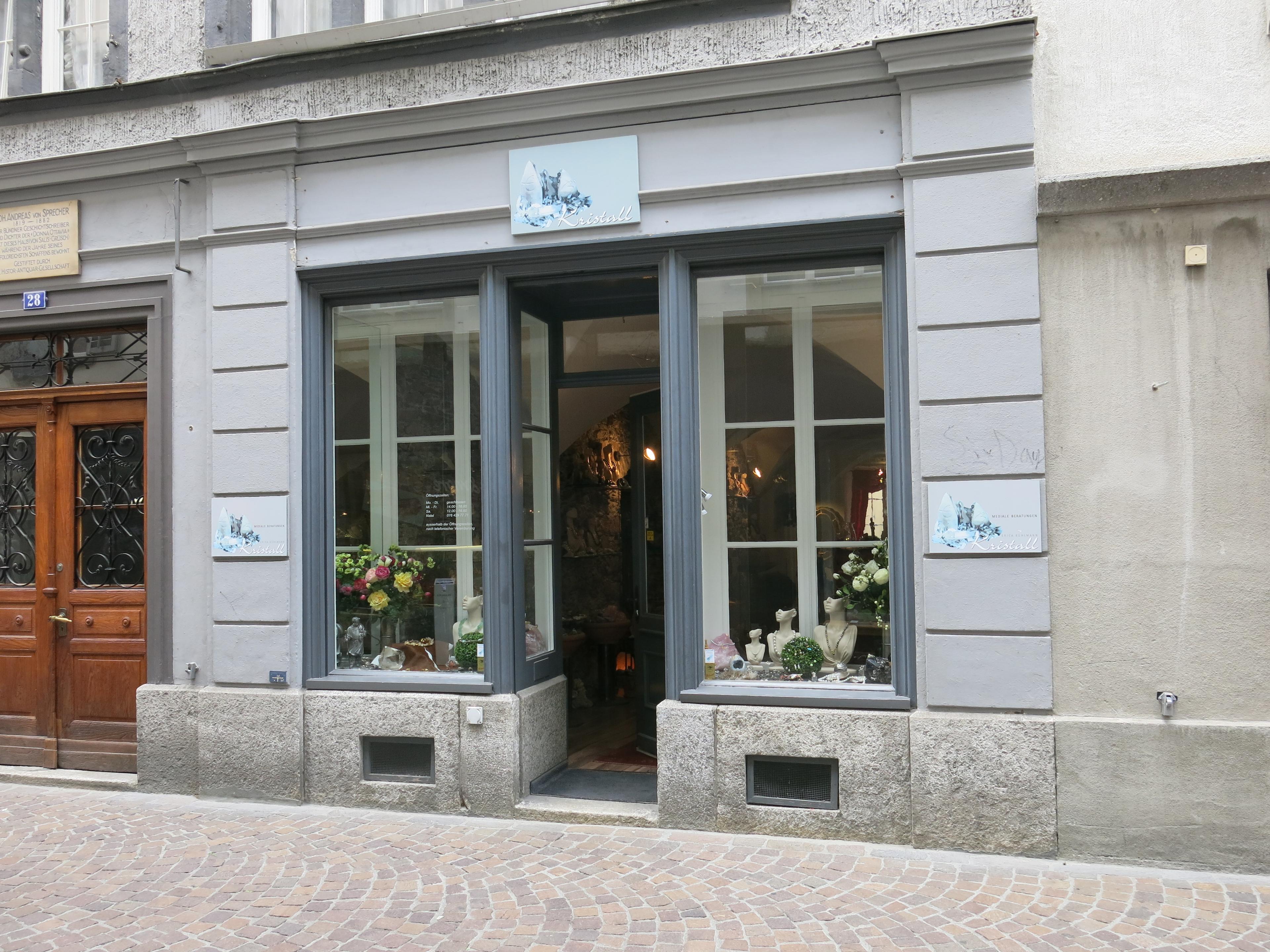 Fassade des Geschäfts Erica Bühlmann Kristall an der Oberen Gasse in Chur